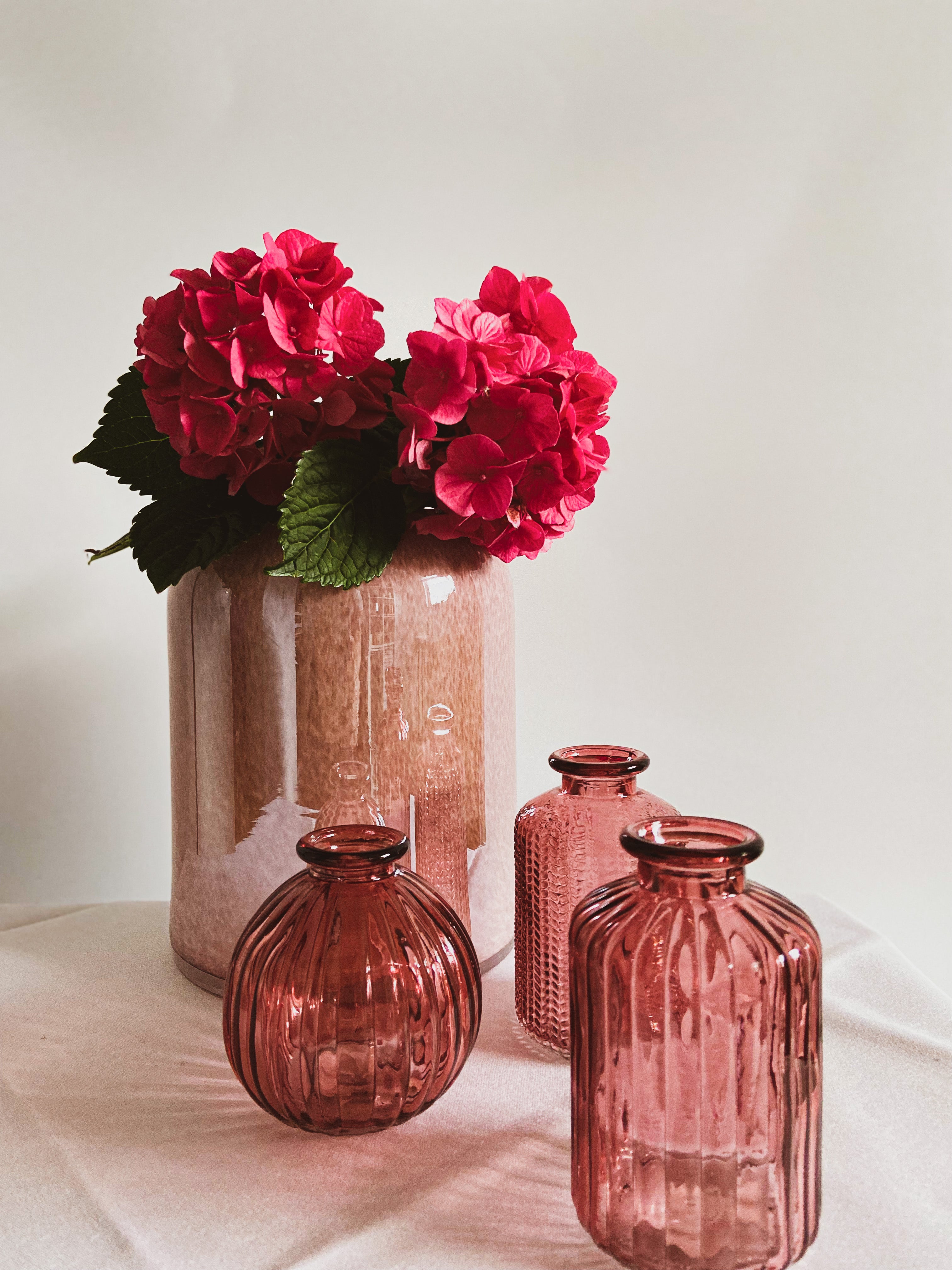 Vase gepunktet donkerrond
